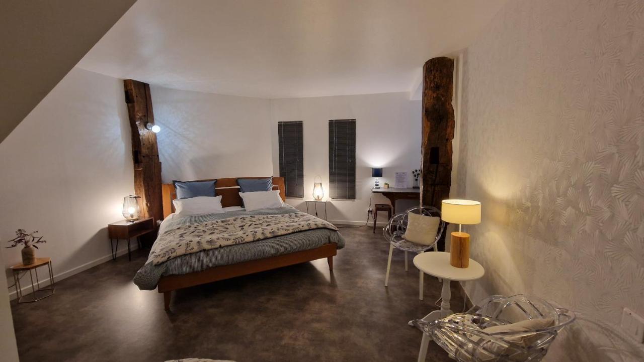 Bed and Breakfast Domaine Le Puits Du Moulin Comberjon Экстерьер фото