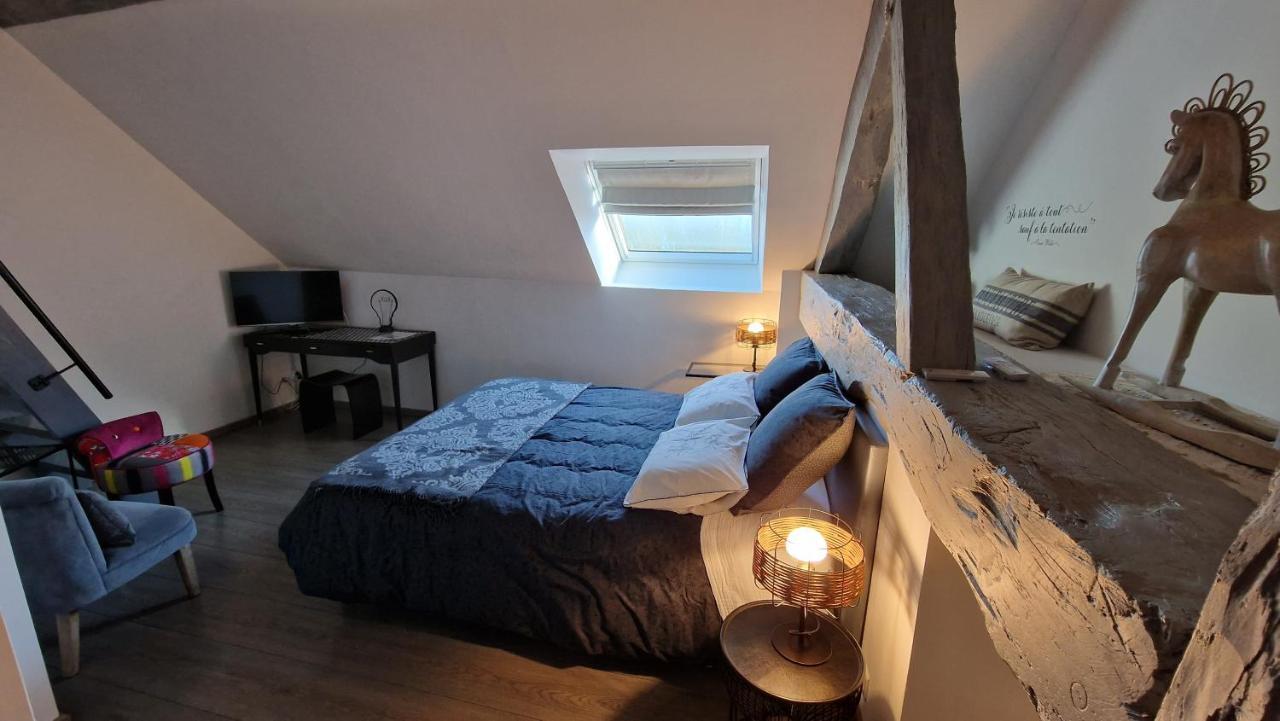 Bed and Breakfast Domaine Le Puits Du Moulin Comberjon Экстерьер фото